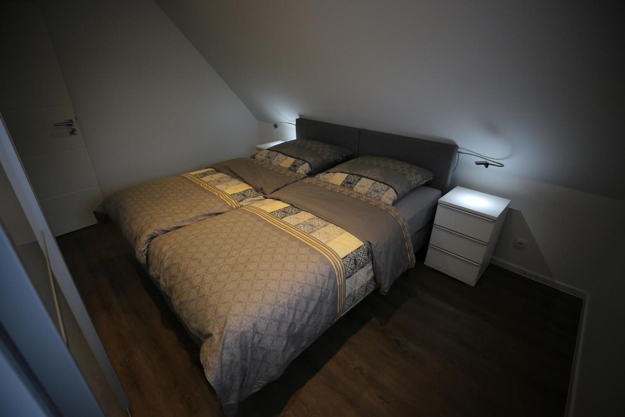 Eine Sehr Gemuetliche Dachgeschoss Ferienwohnung Ihlow  Exteriér fotografie