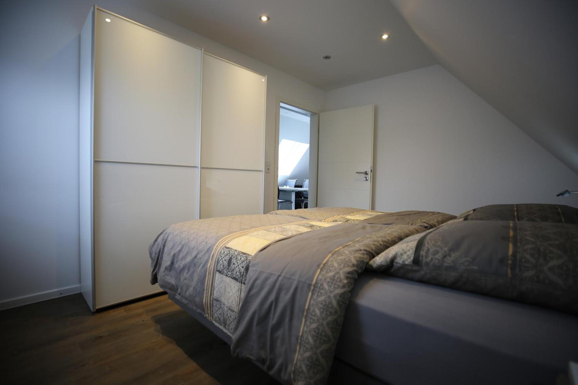 Eine Sehr Gemuetliche Dachgeschoss Ferienwohnung Ihlow  Exteriér fotografie